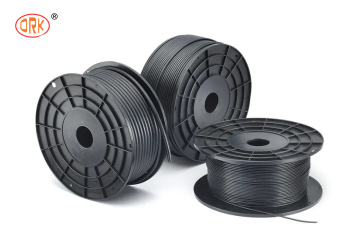 Μαύρο EPDM στερεό εξώθησης σχεδιαγράμματος λαστιχένιο σκοινί δαχτυλιδιών αντίστασης ύδατος Ο λουρίδων άριστο